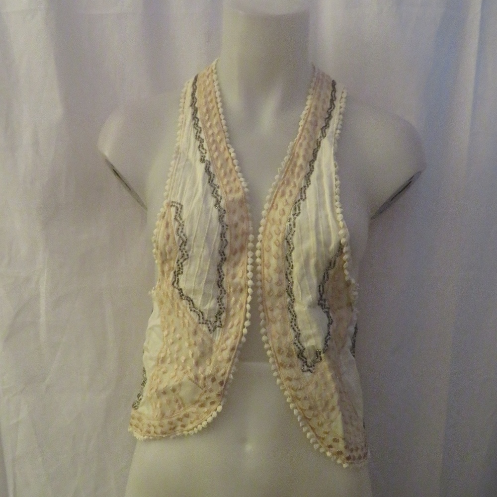 MOYNA BEIGE BEADED THIN VEST  S